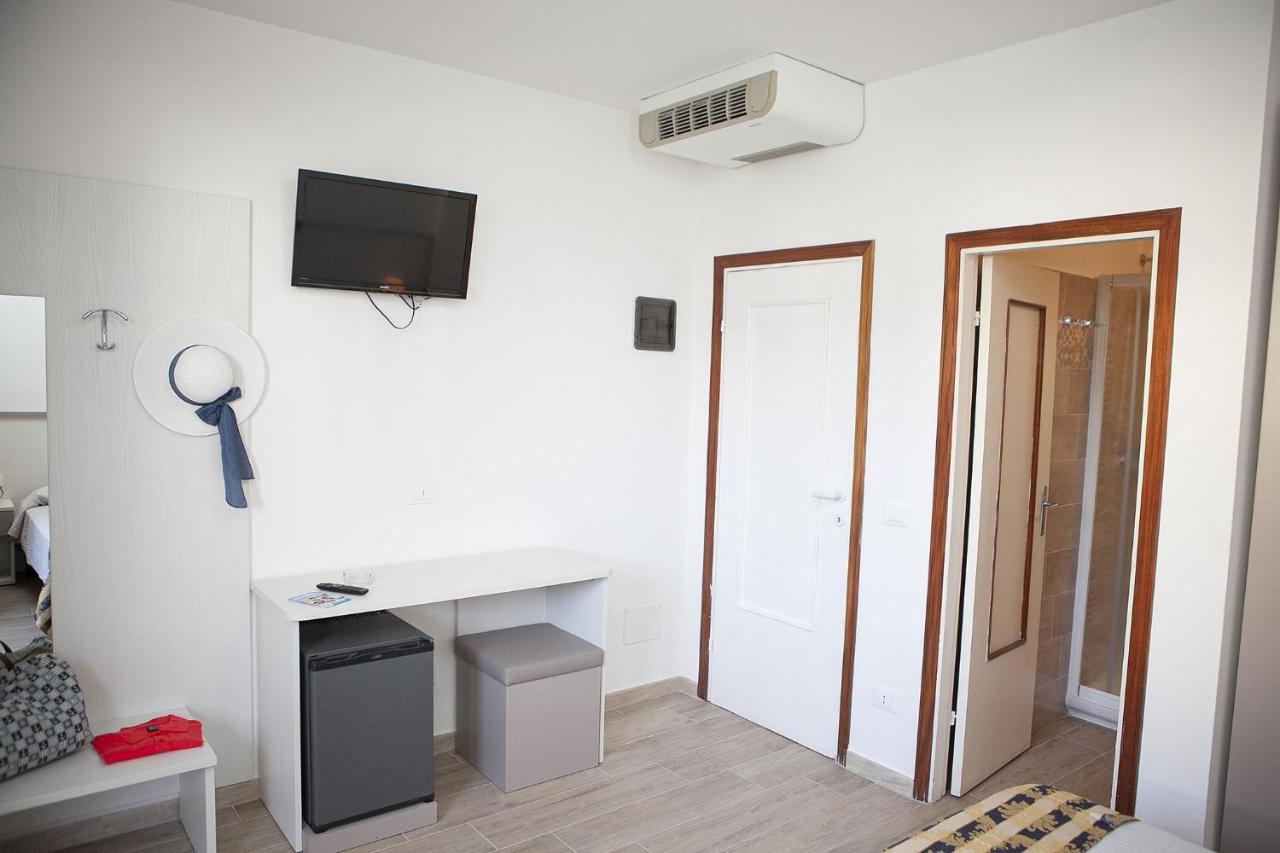 Hotel Thomas Marina di Campo Exteriér fotografie
